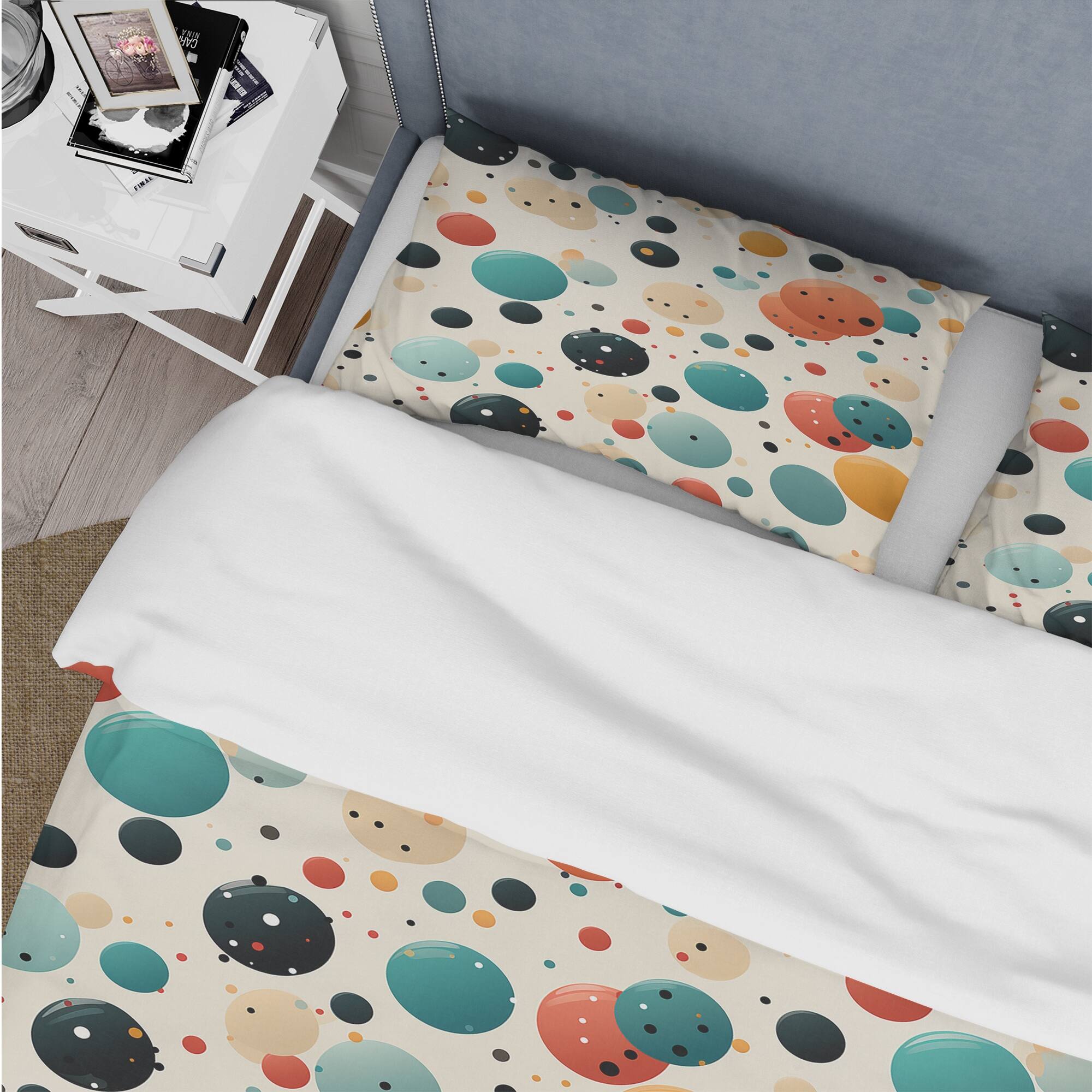 Designart "Retro Revival Polka Dots Pattern III" Blue Modern Bedding